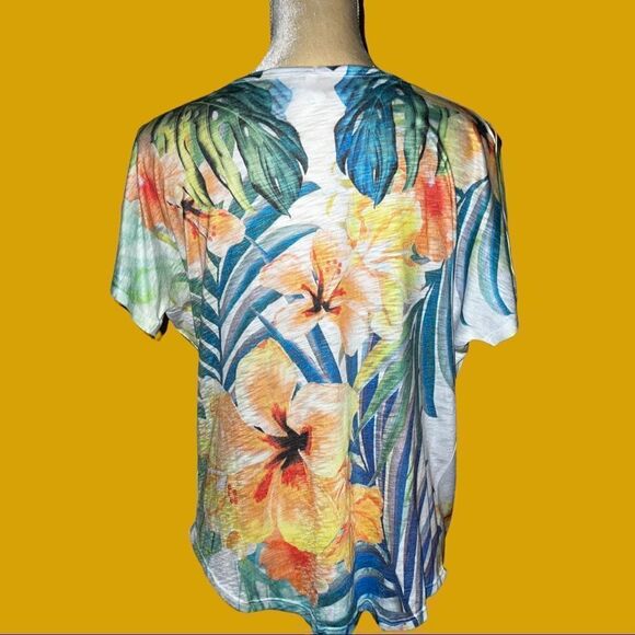 Tryst summery white tropical floral design top! Nwt - Picture 6 of 7